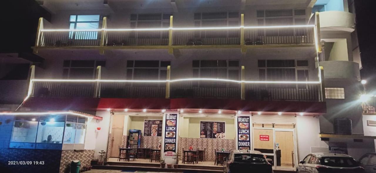 Royal Breeze Hotel & Restaurant Received Most Rated Traveller Award Property For Year 2023-2024 !! Mussoorie Exterior foto